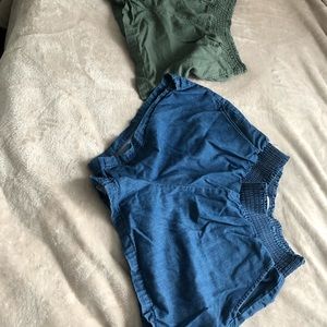 Universal threads shorts